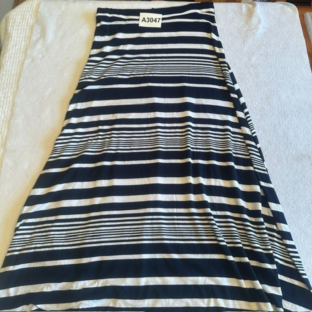 Navy White Stripe Maxi Skirt Size M  Womens Stretch Knit Coastal Beach Boho